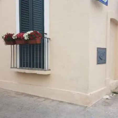 Cuore Di Puglia - Heart Of Apulia - Via Luigi Indelli 48 -